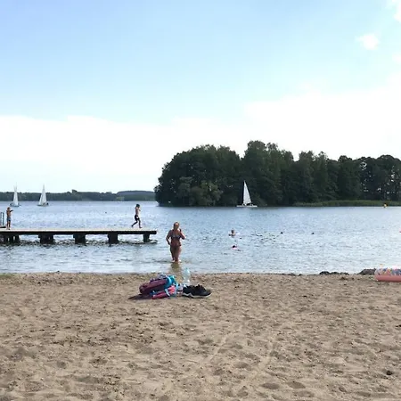 Letniskowy Nad Jeziorem Mazury 127 *